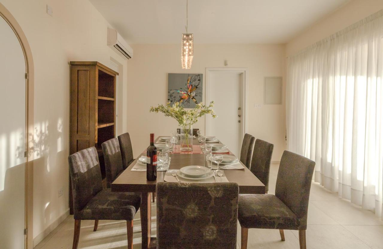 Resitour - Perneri Four Bedroom Villa Paphos Kültér fotó